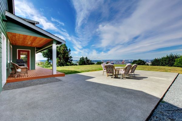 Cost of Backyard Paving in Fenton