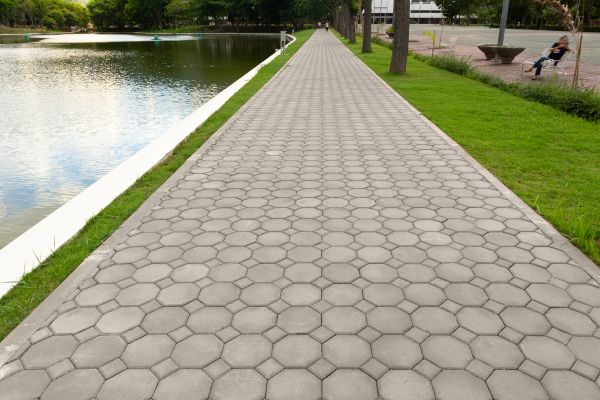 Cost of Pathway Pavers Installation in Fenton