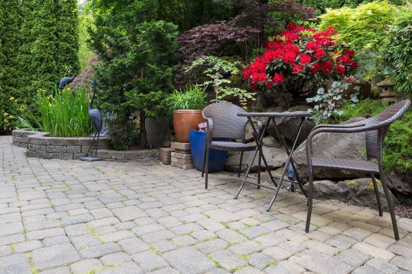 Cost of Yard Hardscaping in Fenton